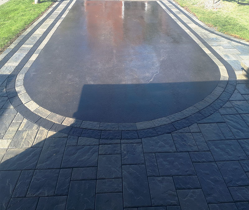 Curved driveway